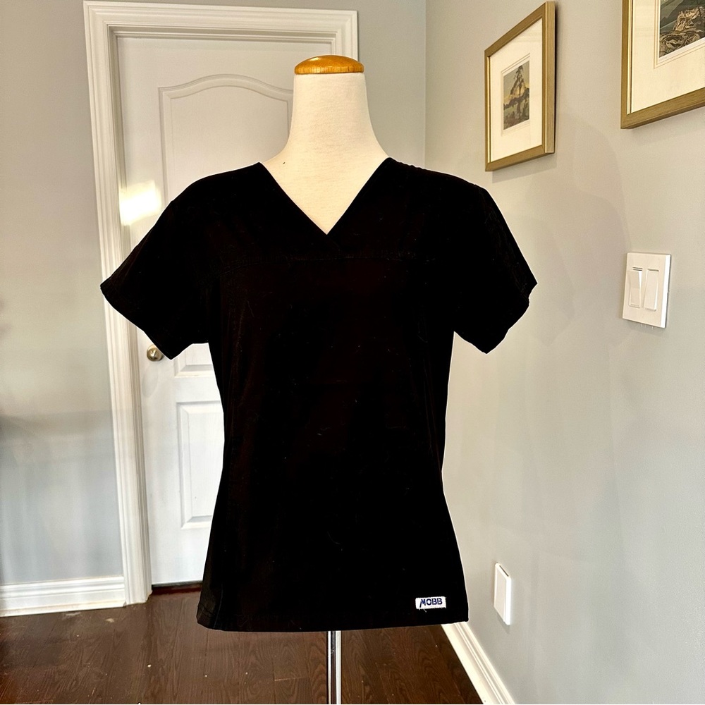 MOBB Women's Black V-Neck Top Scrubs - Size M